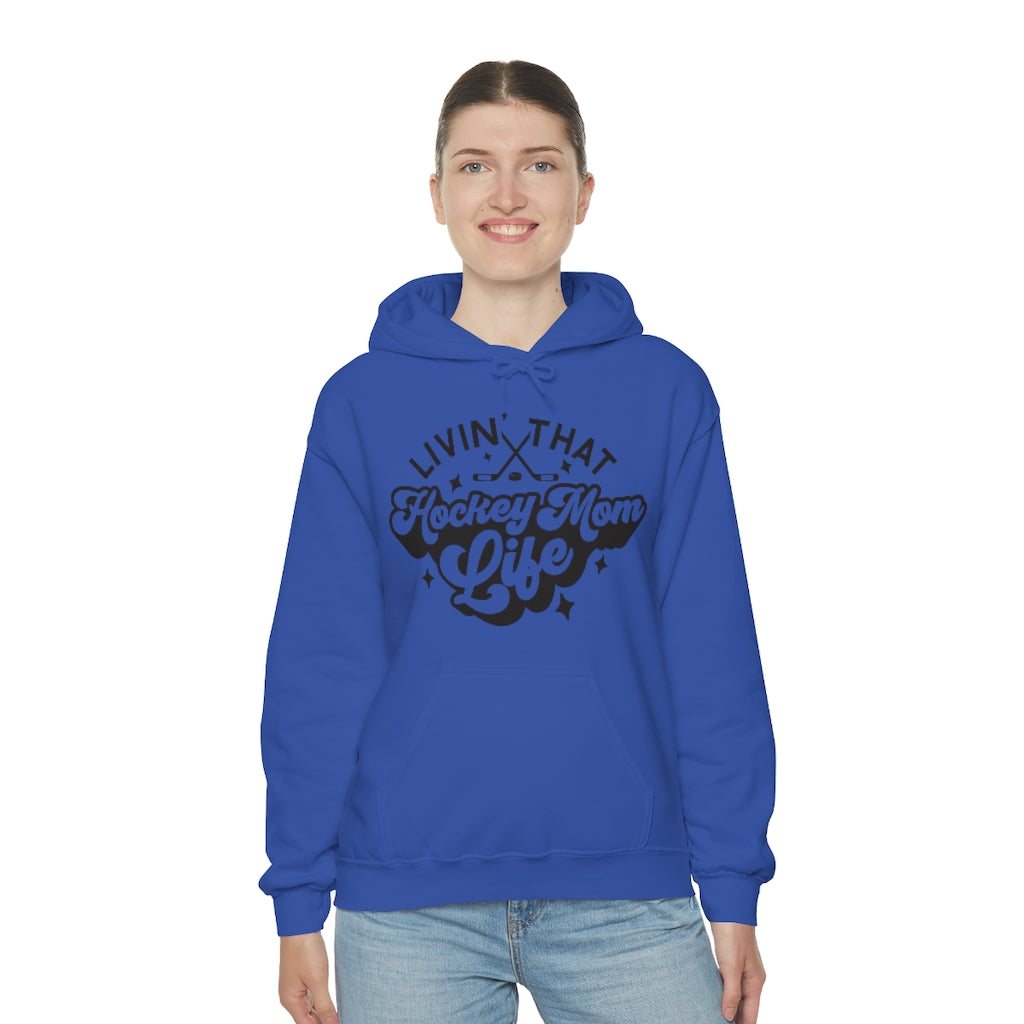 Living The Hockey Mom Life Hockey Mom Gifts: Retro Vintage Lettering Unisex Heavy Blend Hooded Sweatshirt